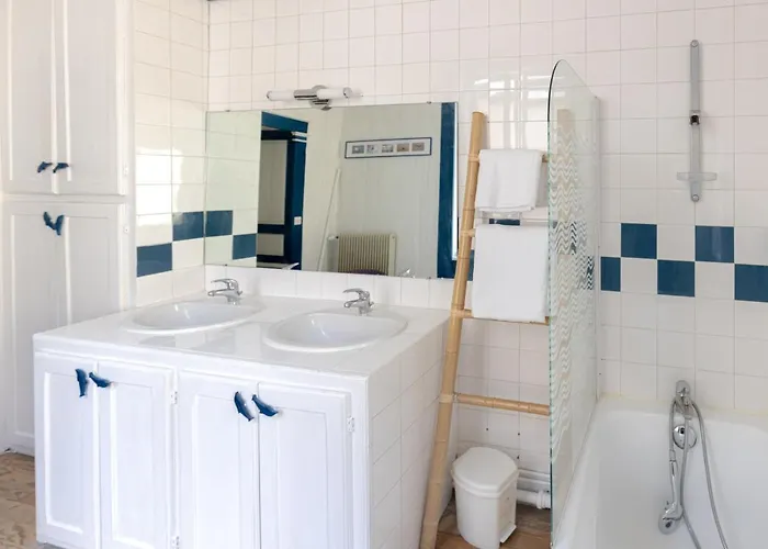 Les Ursulines Centre Historique De Вилла